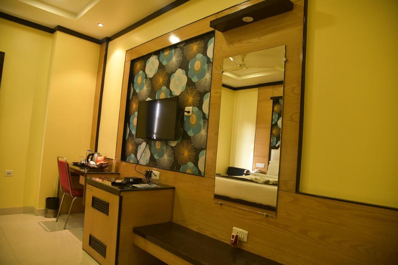 Hotel Sonar Tori Agartala Exterior foto