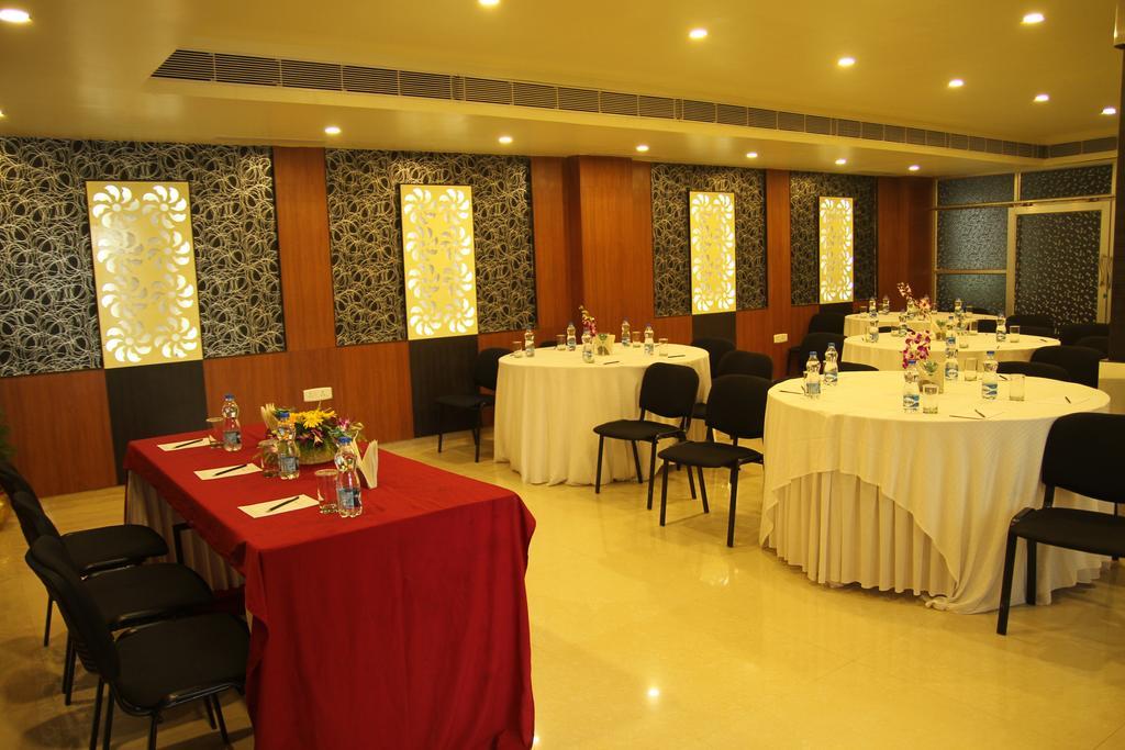 Hotel Sonar Tori Agartala Exterior foto