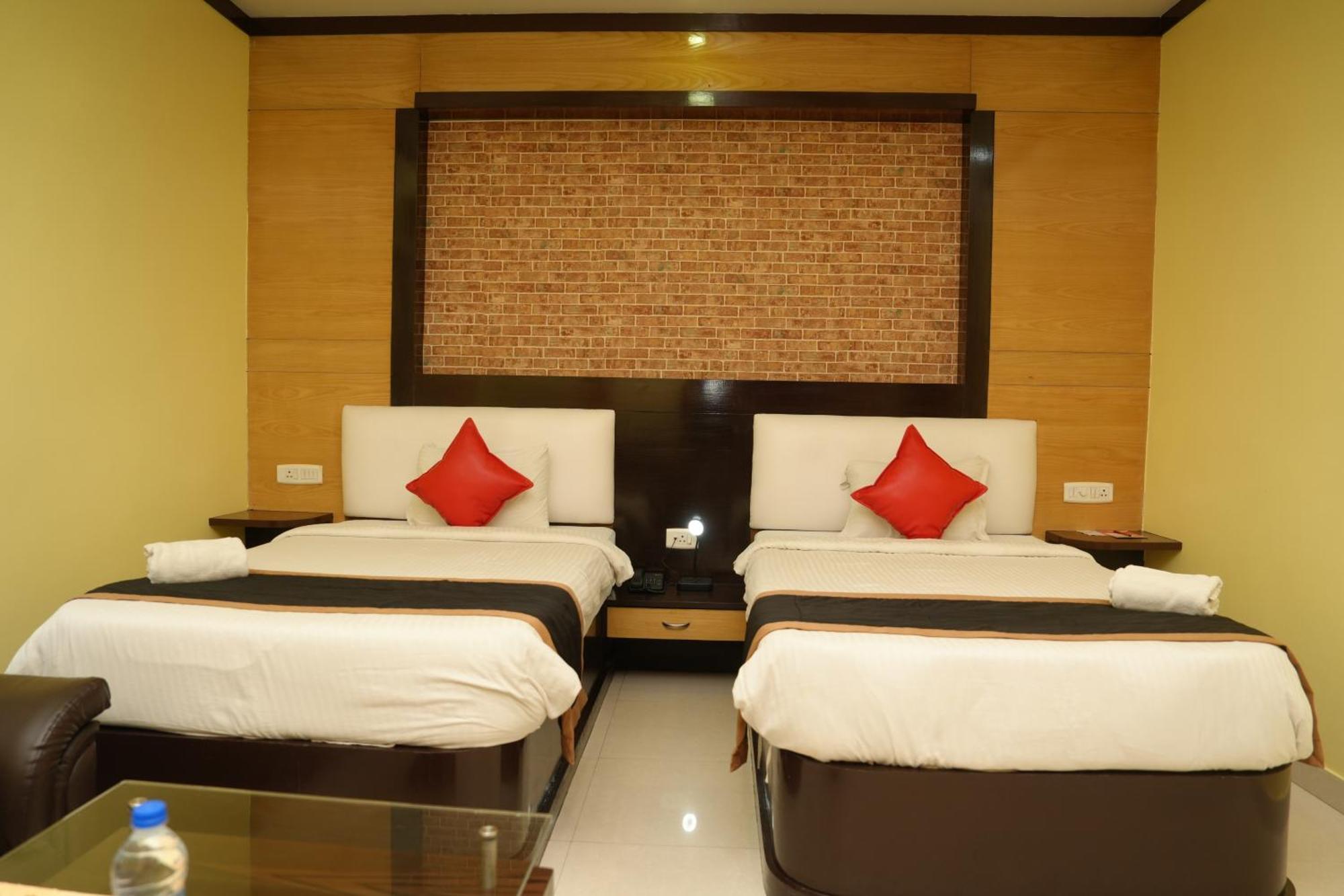 Hotel Sonar Tori Agartala Exterior foto