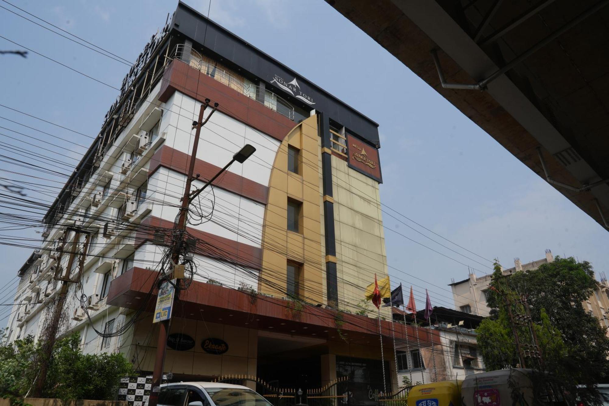 Hotel Sonar Tori Agartala Exterior foto